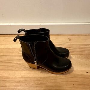 Swedish Hasbeens black boots size 9